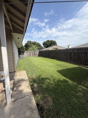15502 Prairie Oaks Dr Drive, Houston, TX 77083
