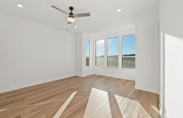 502 Gitano CIR, Liberty Hill, TX 78642