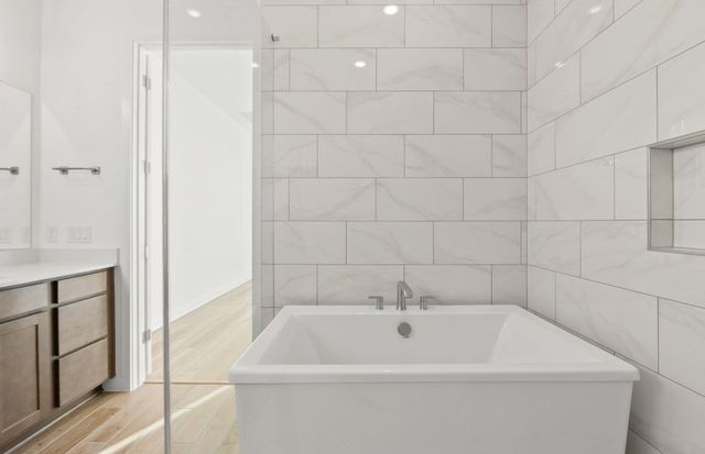 502 Gitano CIR, Liberty Hill, TX 78642