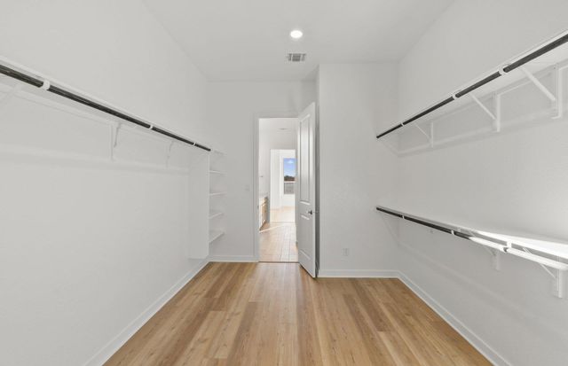 502 Gitano CIR, Liberty Hill, TX 78642