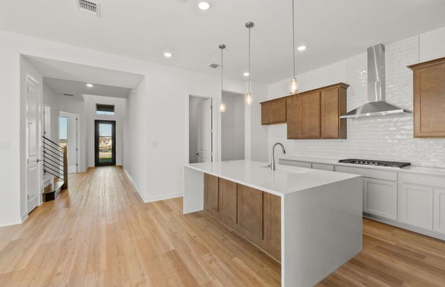 502 Gitano CIR, Liberty Hill, TX 78642