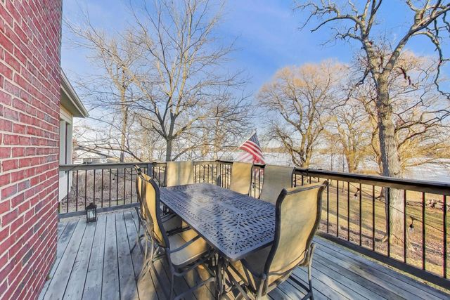 42429 N Woodbine Avenue, Antioch, IL 60002