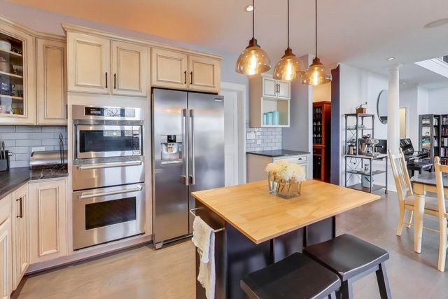 42429 N Woodbine Avenue, Antioch, IL 60002