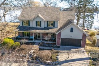 42429 N Woodbine Avenue, Antioch, IL 60002