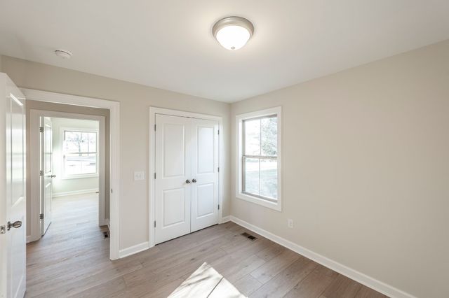 3007 Thompson Ln, Westmoreland, TN 37186