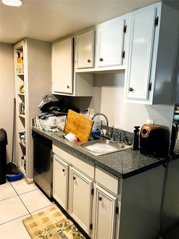 7402 Alabonson Road 108, Houston, TX 77088