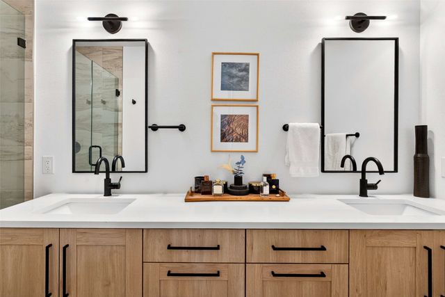 419 W 9th Street 102, Dallas, TX 75208