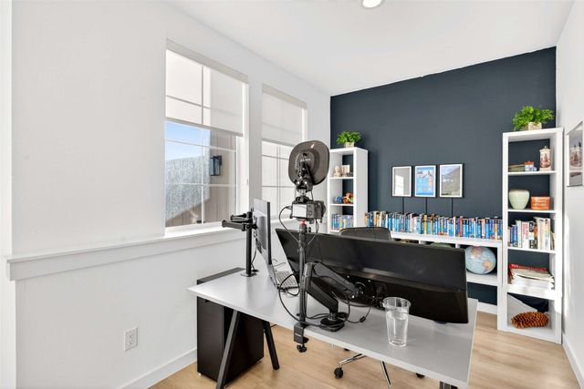 419 W 9th Street 102, Dallas, TX 75208