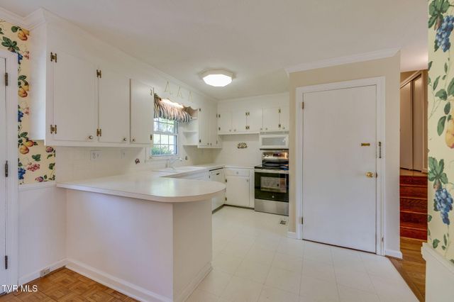 1319 Lynnwood Drive, Johnson City, TN 37601