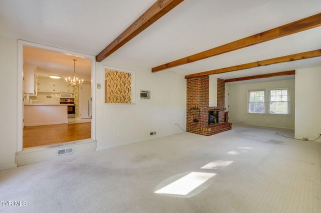 1319 Lynnwood Drive, Johnson City, TN 37601