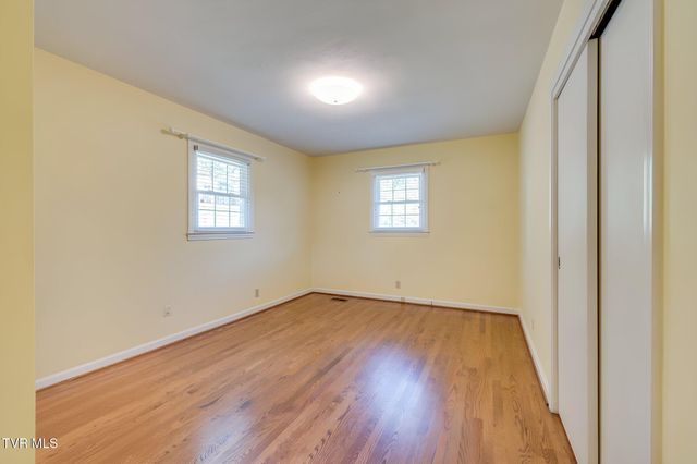 1319 Lynnwood Drive, Johnson City, TN 37601