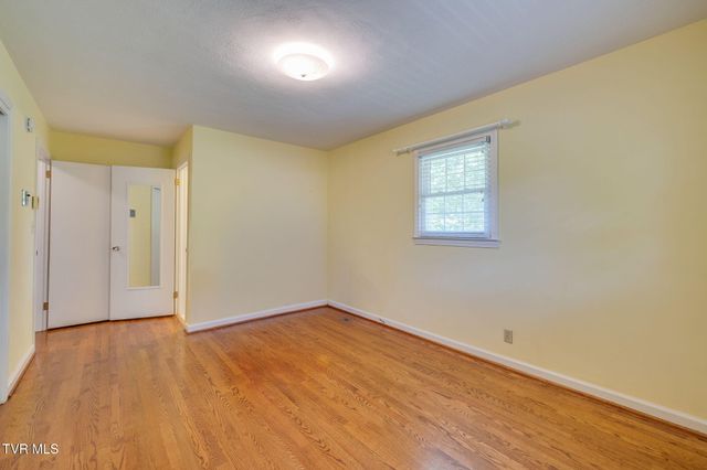 1319 Lynnwood Drive, Johnson City, TN 37601