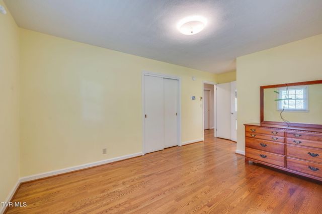 1319 Lynnwood Drive, Johnson City, TN 37601