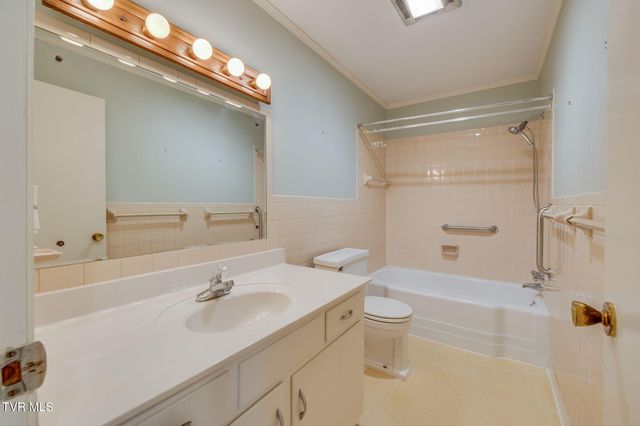 1319 Lynnwood Drive, Johnson City, TN 37601