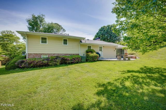 1319 Lynnwood Drive, Johnson City, TN 37601