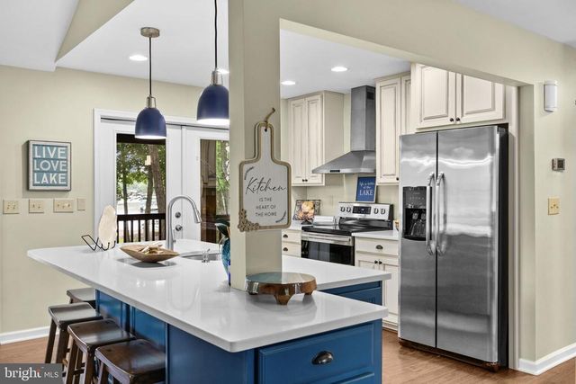 1917 LAKEVIEW PKWY, Locust Grove, VA 22508