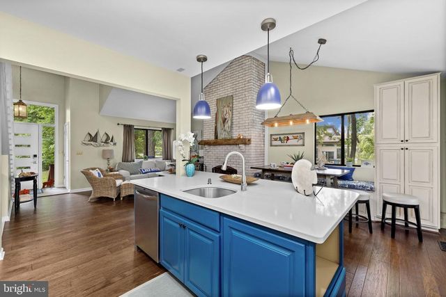 1917 LAKEVIEW PKWY, Locust Grove, VA 22508