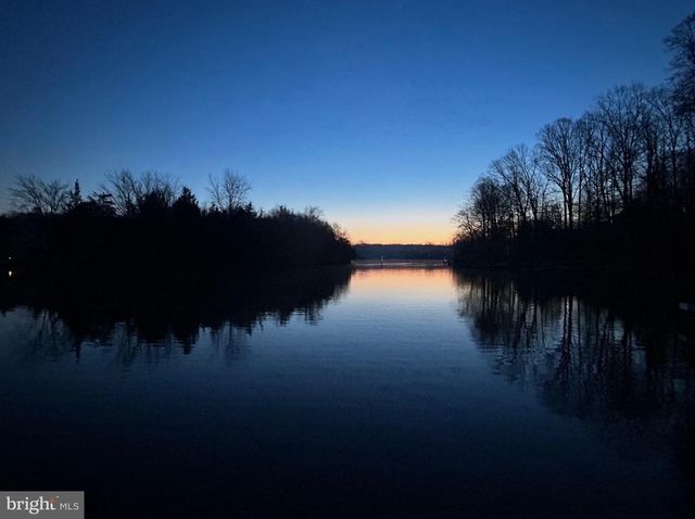 1917 LAKEVIEW PKWY, Locust Grove, VA 22508