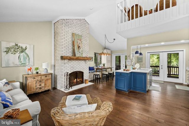 1917 LAKEVIEW PKWY, Locust Grove, VA 22508