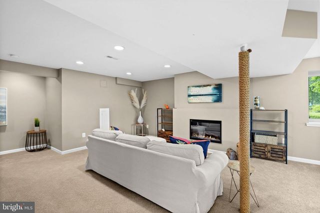 1917 LAKEVIEW PKWY, Locust Grove, VA 22508