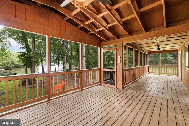 1917 LAKEVIEW PKWY, Locust Grove, VA 22508