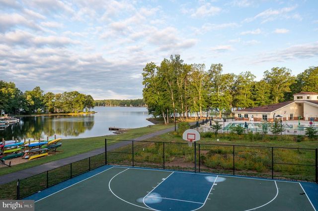 1917 LAKEVIEW PKWY, Locust Grove, VA 22508