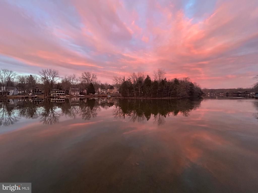 1917 LAKEVIEW PKWY, Locust Grove, VA 22508