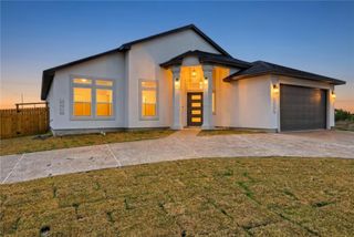 6865 Riesling St, Corpus Christi, TX 78414