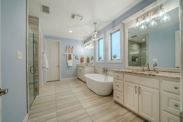 4028 Hidden Hills Cir, Longview, TX 75605