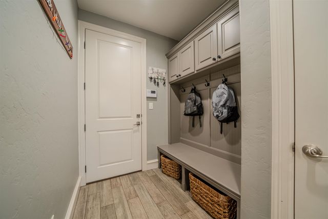 4028 Hidden Hills Cir, Longview, TX 75605