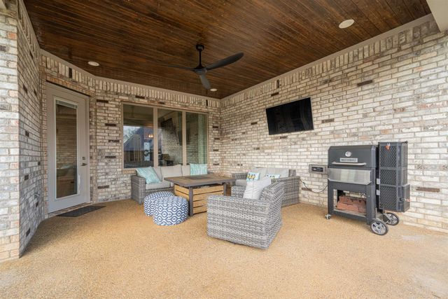 4028 Hidden Hills Cir, Longview, TX 75605