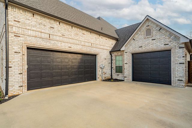 4028 Hidden Hills Cir, Longview, TX 75605