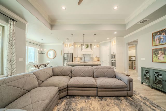 4028 Hidden Hills Cir, Longview, TX 75605