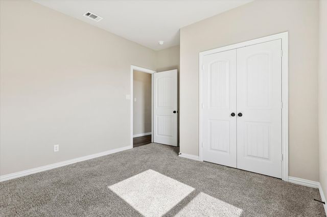 1011 Northern Oaks Court, Springtown, TX 76082