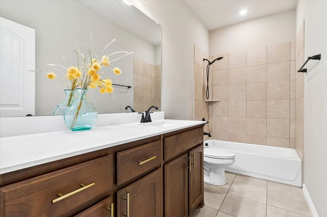 1011 Northern Oaks Court, Springtown, TX 76082