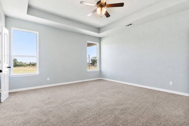 1011 Northern Oaks Court, Springtown, TX 76082