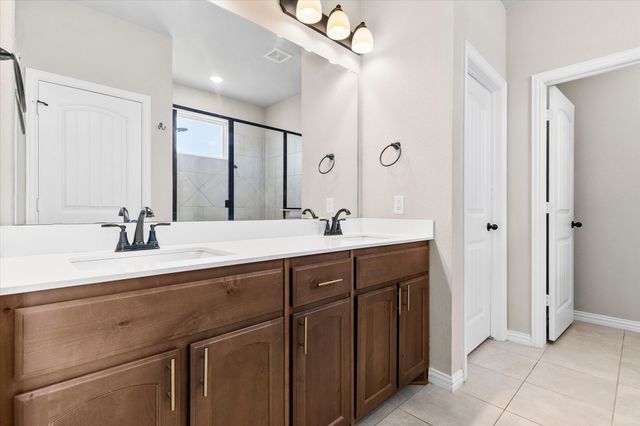 1011 Northern Oaks Court, Springtown, TX 76082