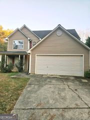 136 Henry Burch Drive, Griffin, GA 30223
