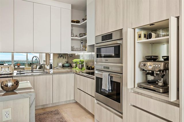 2020 N Bayshore Dr 3407, Miami, FL 33137