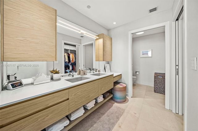 2020 N Bayshore Dr 3407, Miami, FL 33137