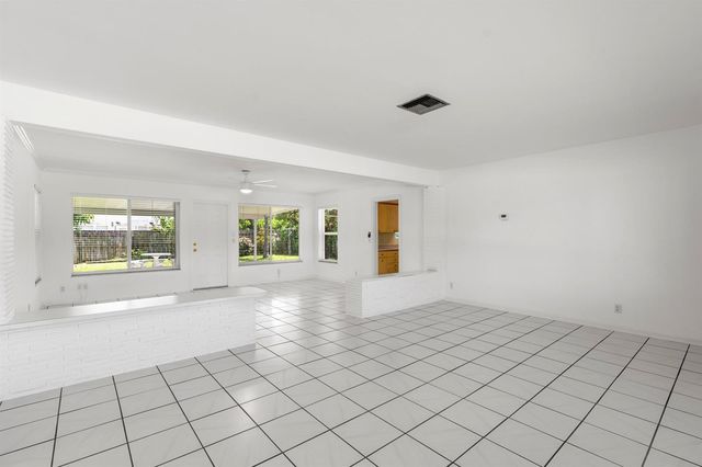 360 Palmetto Street, West Palm Beach, FL 33405