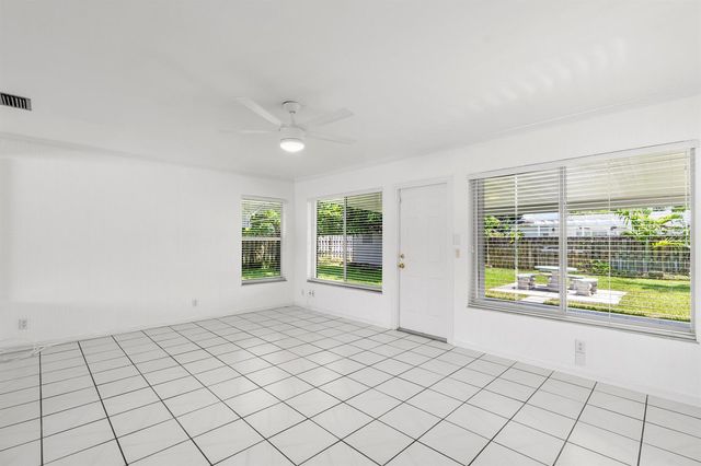 360 Palmetto Street, West Palm Beach, FL 33405