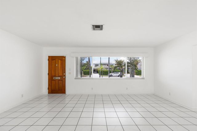 360 Palmetto Street, West Palm Beach, FL 33405
