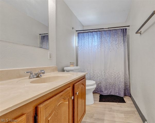 2472 Warren Parkway 20, Twinsburg, OH 44087