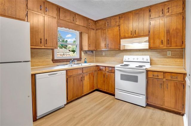 905 Rambling Rose Court NW, Conyers, GA 30012