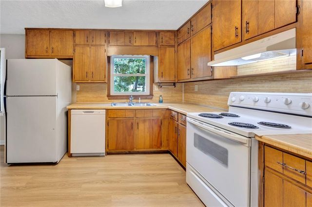 905 Rambling Rose Court NW, Conyers, GA 30012