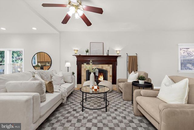 619 RIVERSIDE DR, Pasadena, MD 21122