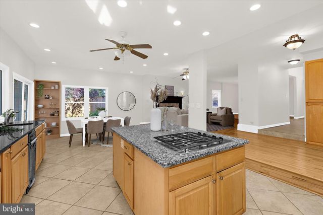 619 RIVERSIDE DR, Pasadena, MD 21122