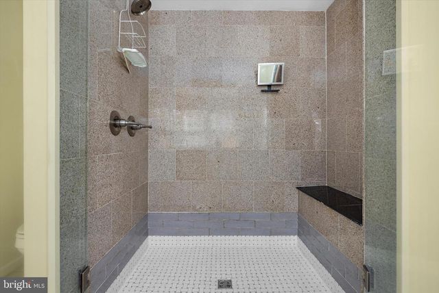 619 RIVERSIDE DR, Pasadena, MD 21122