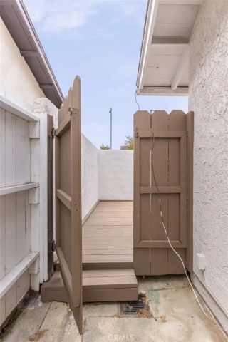12720 Sanford Street, Los Angeles, CA 90066